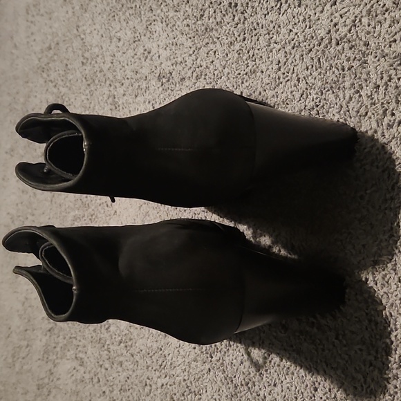 Black high heel platform booties - Picture 5 of 6